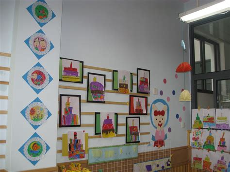 幼儿环创墙面布置图片小班