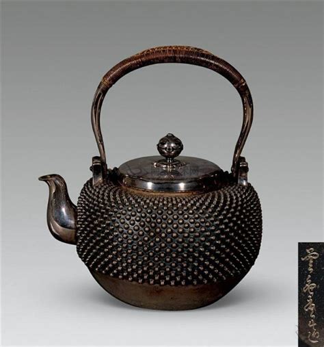 铁壶应该煮什么水,日本铁壶适合煮什么茶