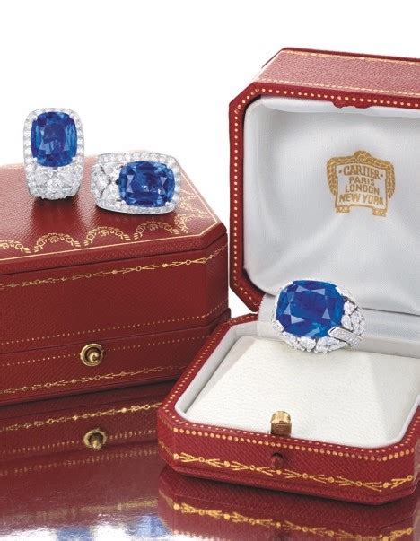 卡地亚哪个饰品有蓝宝石,苏富比又出天价蓝宝石
