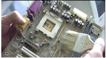 電腦機箱啟動不了是怎么回事啊?