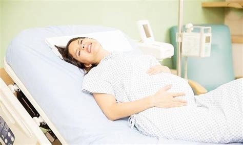 孕晚期宫缩是什么感觉和反应