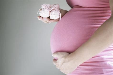 孕期哪些行为会导致胎儿畸形