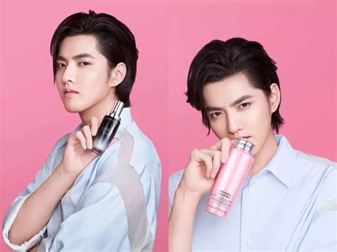 杨幂的化妆品广告,杨幂晒自己代言产品的宣传照