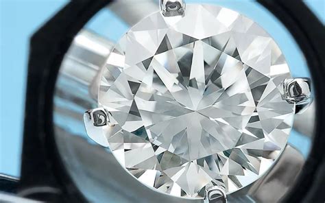 钻石色度和净度哪个重要,钻石的净度与色泽哪个更重要