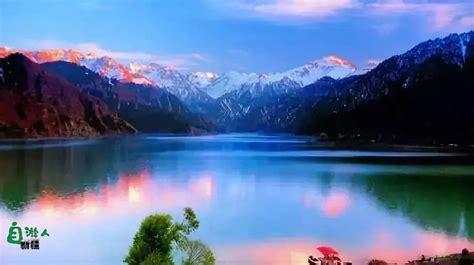 新疆秋天最美的15片湖泊，景色美的一塌糊涂！钻进去就不想出来