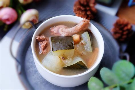 姬松茸煲水鸭汤的功效 白萝卜煲水鸭汤功效