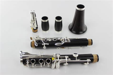 俗称的“黑管”是哪种木管乐器？