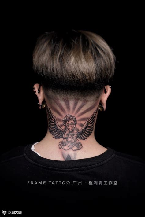 欧美羽毛纹身图案大全,经典帅气的纹身图案