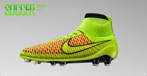 耐克足球一般多少钱,川久保玲为耐克设计足球鞋