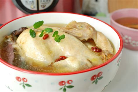 新鲜姬松茸煲汤的做法 姬松茸煲汤热量