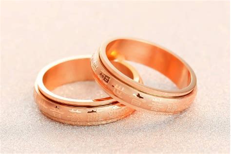 结婚戒指应该怎么买,结婚戒指谁买