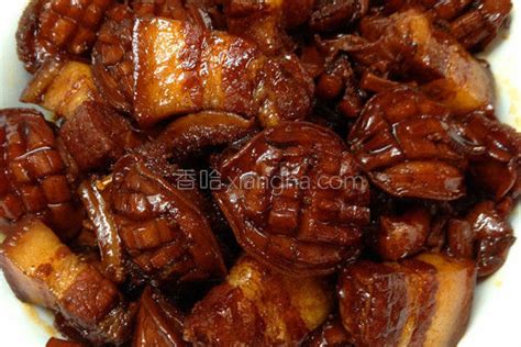 如何將魚干和紅燒肉燒在一起?
