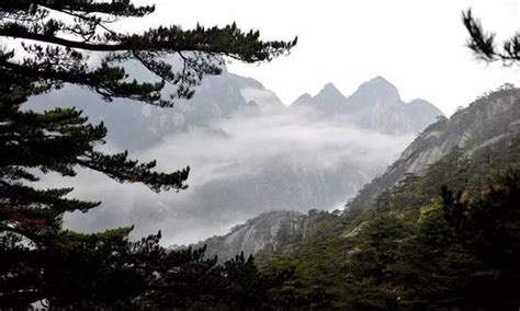 安徽黄山西海大峡谷恢复开放 云雾缭绕如水墨画境
