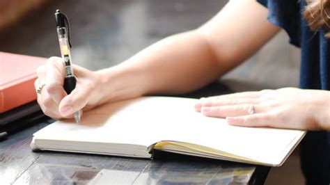 我的姥姥-写人作文200字（推荐9则）