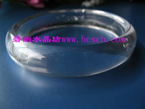 戴白水晶有什么好處(2)