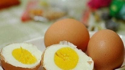 吃熟鸡蛋能减少白头发吗
