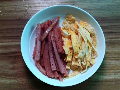 面粉燕麦鸡蛋能做什么,鸡蛋面粉燕麦怎么做饼