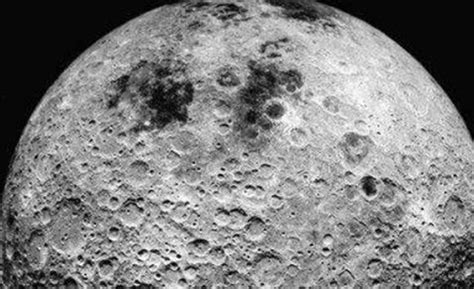 月球上为什么没水,有人说月球是地球的一部分