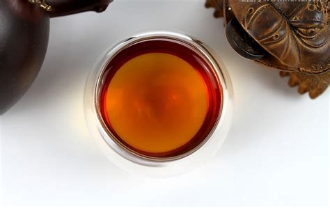 为什么白茶和红茶会出现酸味,茶叶中的什么酸