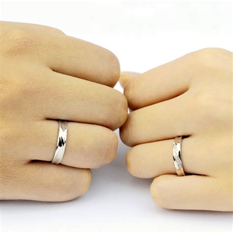 戒指硬度强的是什么,什么叫莫桑钻戒指