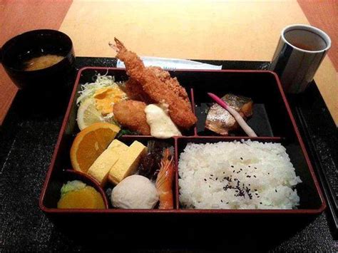 日本人爱吃米饭，为何不胖？看看他们的一日三餐，信息量有点大