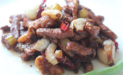 黑椒里脊肉的家常做法,里脊肉不放酱油怎么做好吃