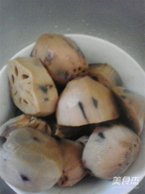 姬松茸莲藕煲汤最佳做法儿童,用莲藕和姬松茸一起煲汤