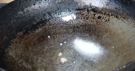 鐵鍋生銹了怎么辦?