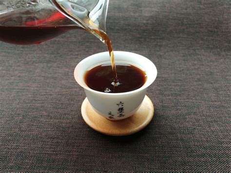 黑茶如何发酵,传统的安化黑茶