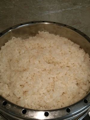 广西的黑色糯米饭怎么制作,贵阳糯米饭怎么做好吃
