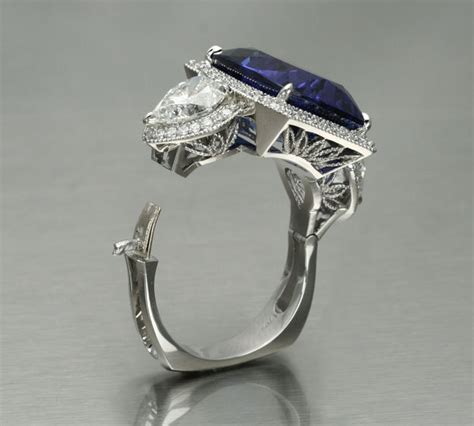 买戒指买什么好,结婚用什么戒指好