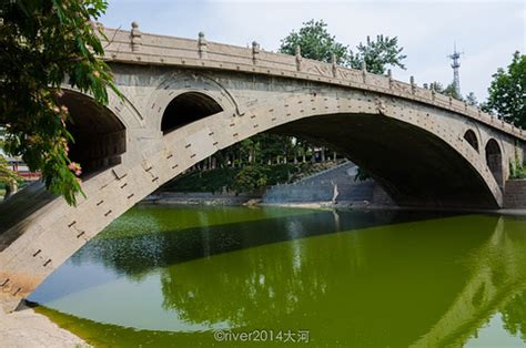 著名的“赵州桥”位于