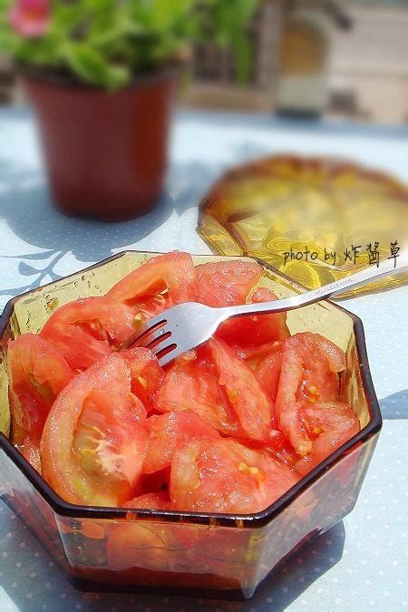西红柿黄瓜拌面的做法