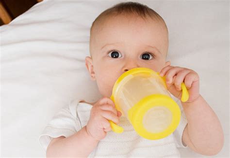 2岁宝宝可以喝二段奶粉吗