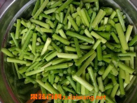 苔菜咸菜怎么做好吃,云南的腌菜是怎么做的