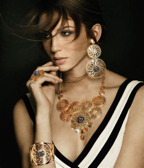 女人为什么爱珠宝,印度女人为什么超级喜欢戴金首饰