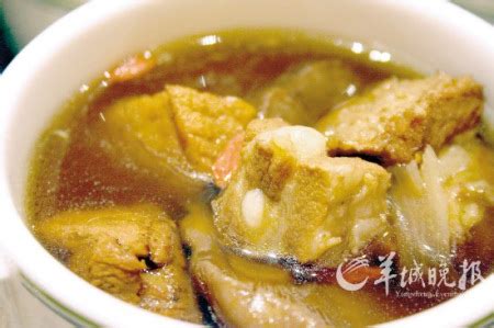 冬天吃新加坡肉骨茶,新加坡肉骨荼怎么做汤