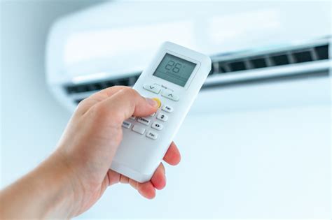 長虹kk8b空調遙控器怎么換電池