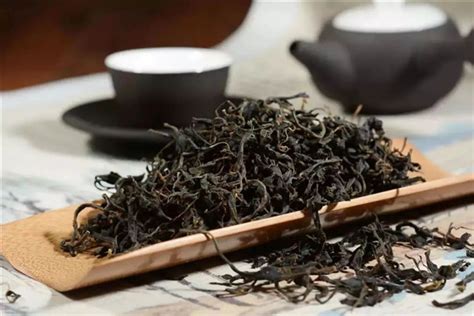 经常和生普洱茶有什么效果,认识普洱茶传统与现代功效