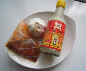 敲糖口水鸡……杭州这家连锁川菜升级了 松茸鸡豆花做法