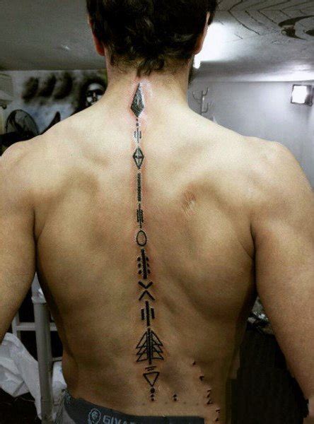 纹身纹在脊柱有说法吗,超美的脊柱纹身