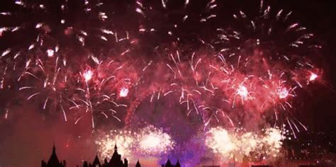 形容烟花的漂亮的短句