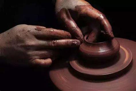 紫砂壶纯手工和全手工的区别,如何判断紫砂壶纯手工