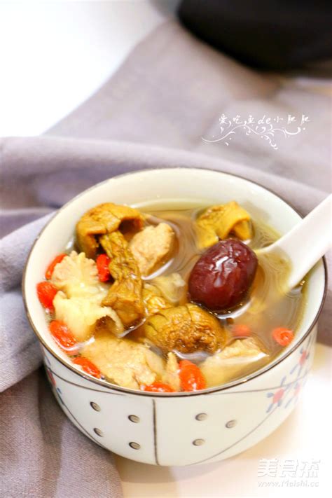 松茸野生菌煲汤怎么做:抗衰老养颜 七种菌炖汤可以下松茸吗