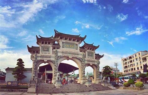 游家乡的寺庙-写景作文350字【集锦4则】