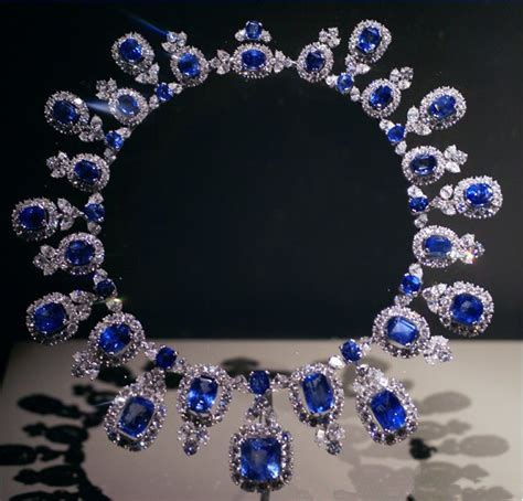 蓝宝石项链要多少钱,多少钱一克拉