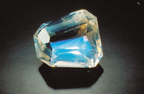 天然水晶 多少年,天然的水晶贵吗