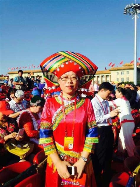 全国少数民族服装图片,中国那个少数民族衣服漂亮