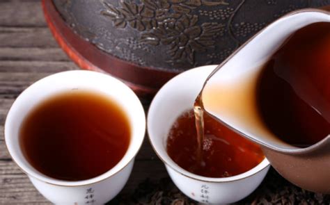 茶水为什么会变色,为什么茶水会发涩