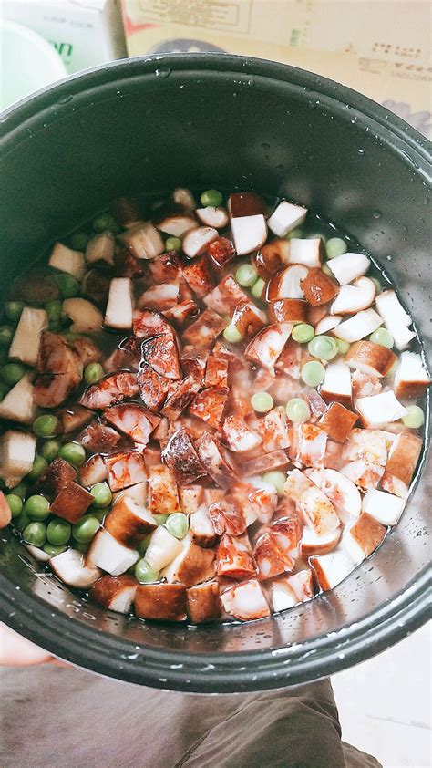 豌豆粒怎么做着吃,「素食」豌豆粒烧杏鲍菇